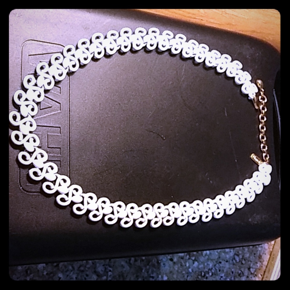 Monet Vintage 60s 70s choker